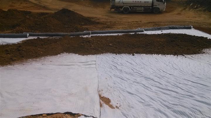 临桂区gcl天然钠基膨润土防水毯厂家13607726164